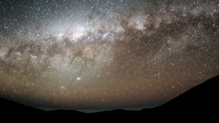 Timelapse del VLT – Telescopio Muy Grande