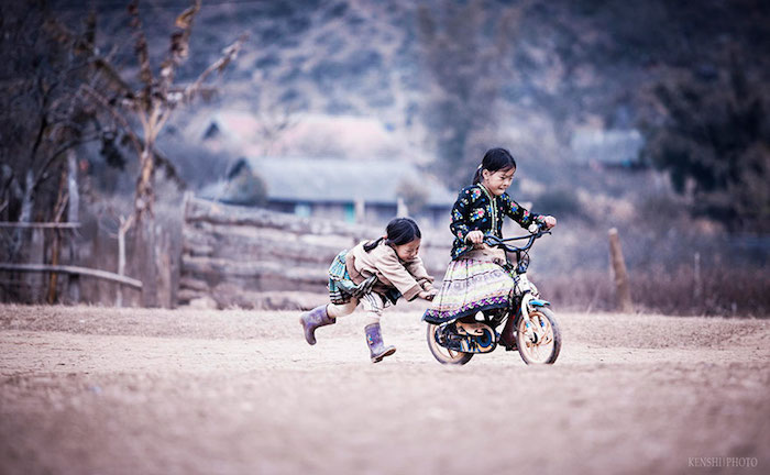 niños jugando en el mundo Vietnam