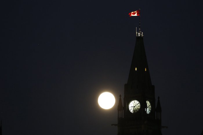 superluna 9 Ottawa Canadá