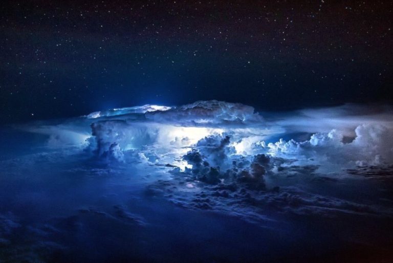 Espectaculares tormentas vistas desde un Avión